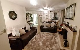 Comfy Quiet Town House